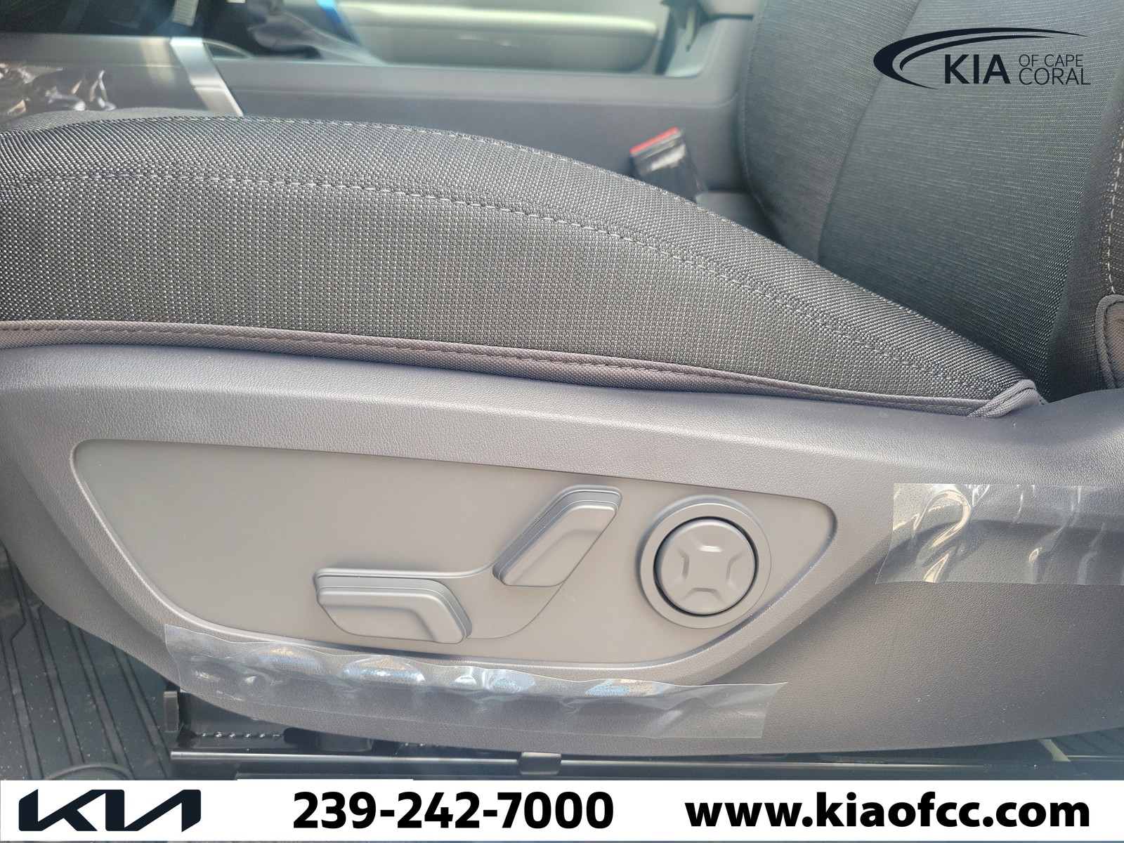 New 2027 Frost Blue Kia S image 29