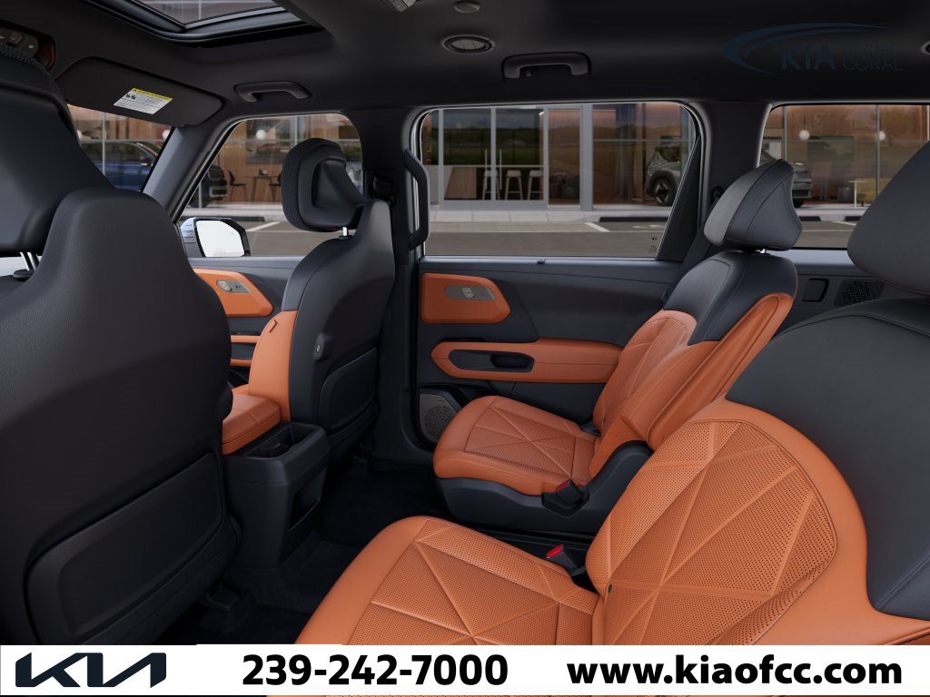 New 2027 Glacial White Pearl Kia SX image 18