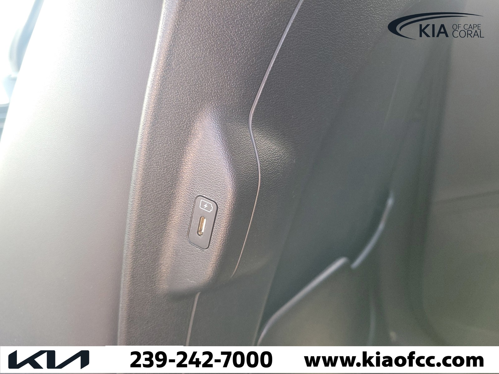 New 2026 Midnight Lake Blue Kia Light Long Range image 16