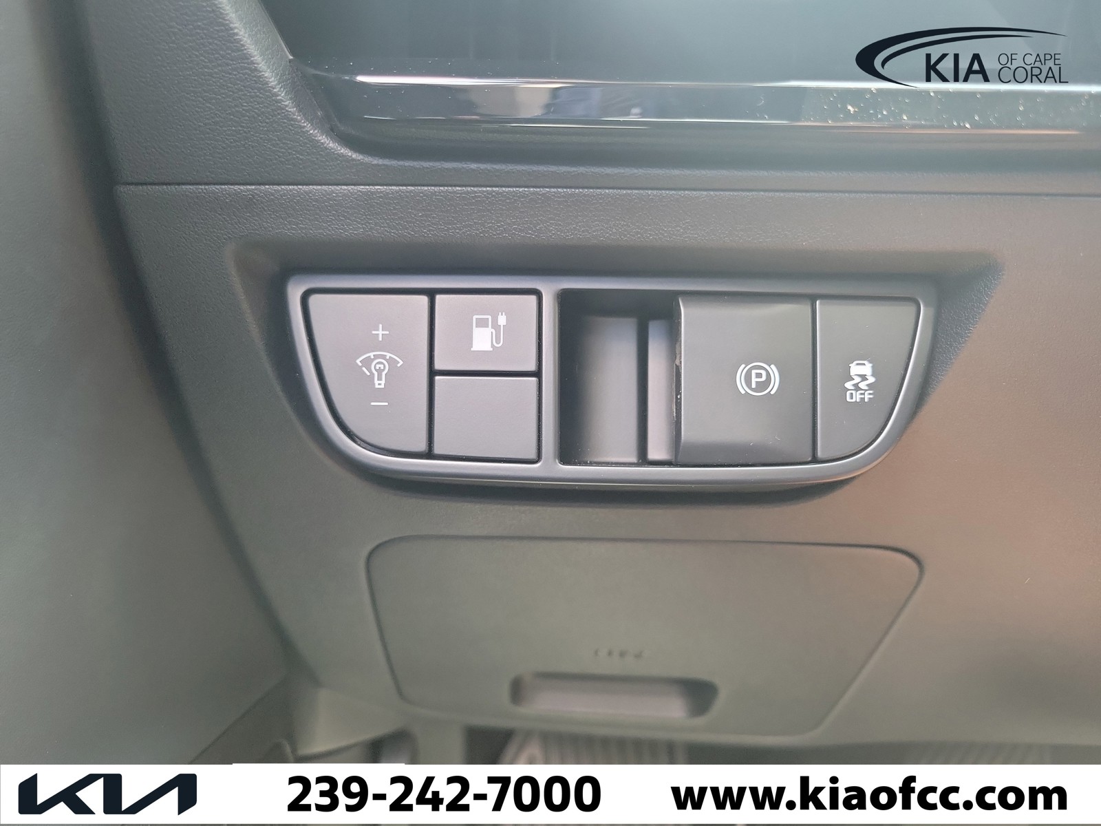 New 2026 Midnight Lake Blue Kia Light Long Range image 27