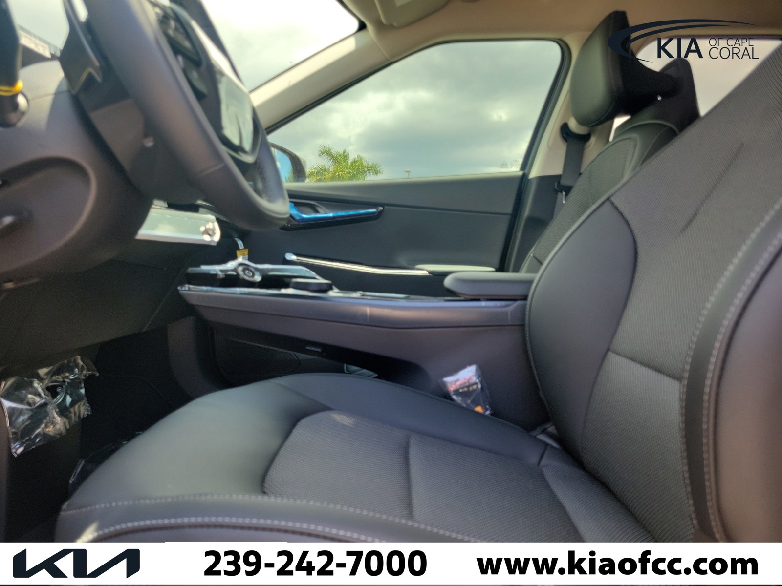 New 2026 Midnight Lake Blue Kia Light Long Range image 26