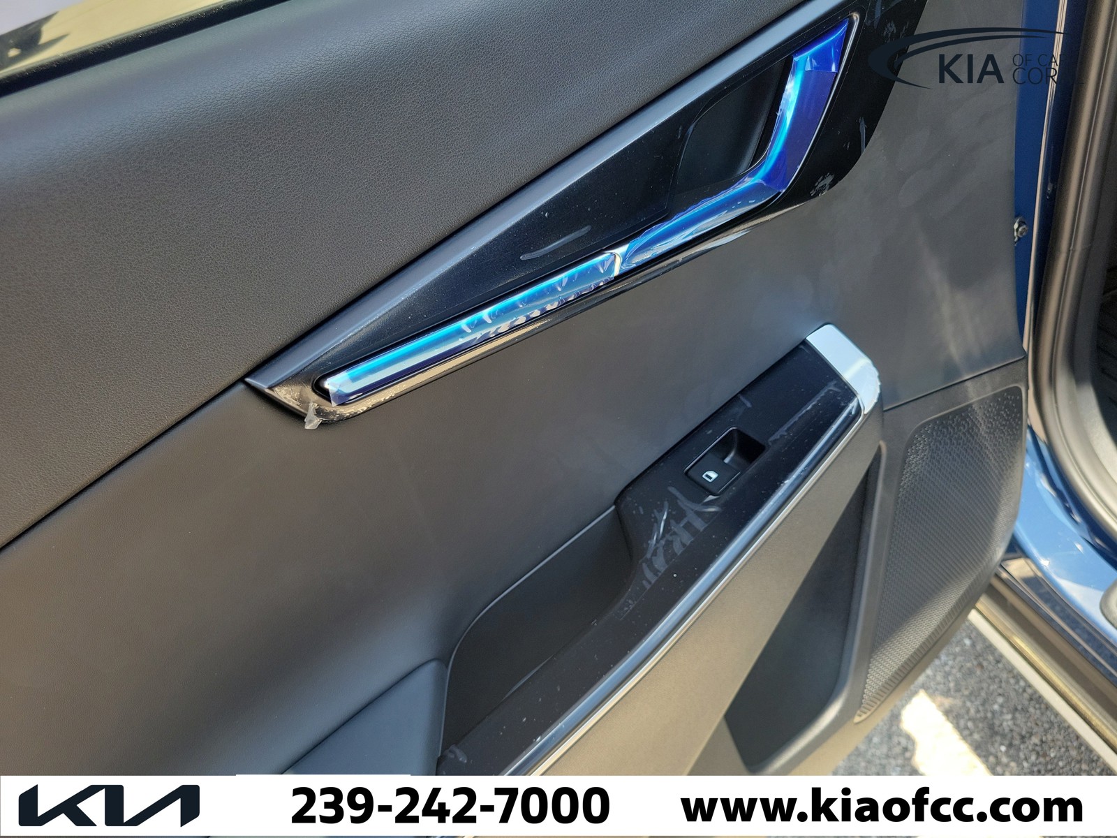 New 2026 Midnight Lake Blue Kia Light Long Range image 13