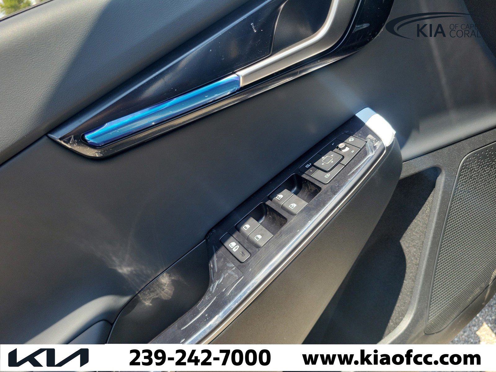 New 2026 Midnight Lake Blue Kia Light Long Range image 24