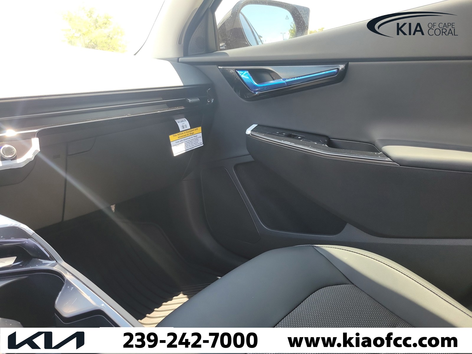 New 2026 Midnight Lake Blue Kia Light Long Range image 18