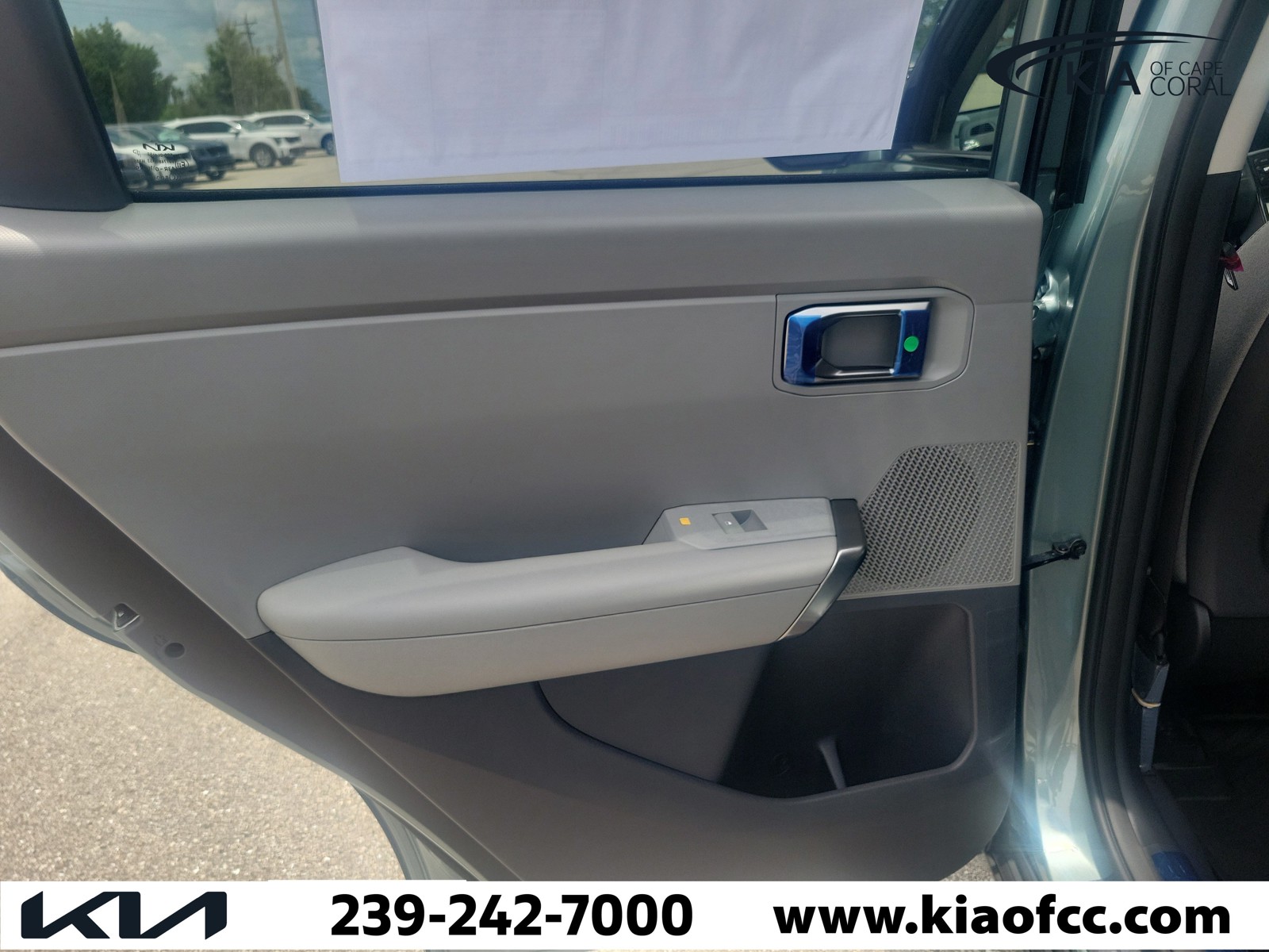 New 2027 Iceberg Green Kia S image 12