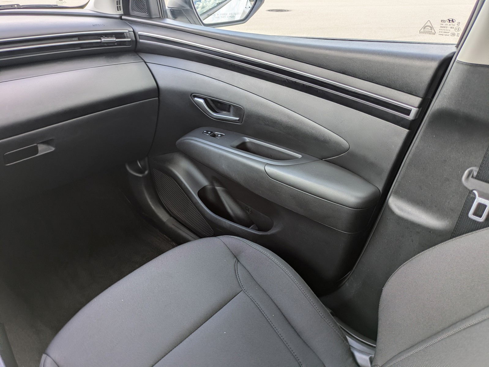 Used 2023 Serenity White Pearl Hyundai SE image 17