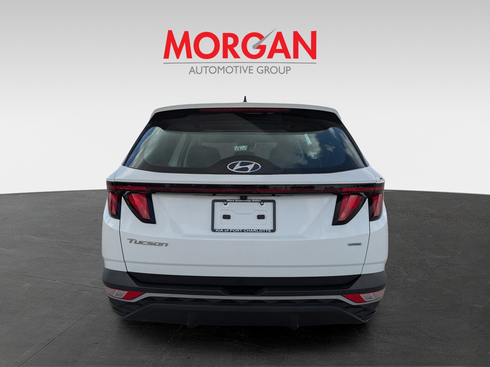 Used 2023 Serenity White Pearl Hyundai SE image 5
