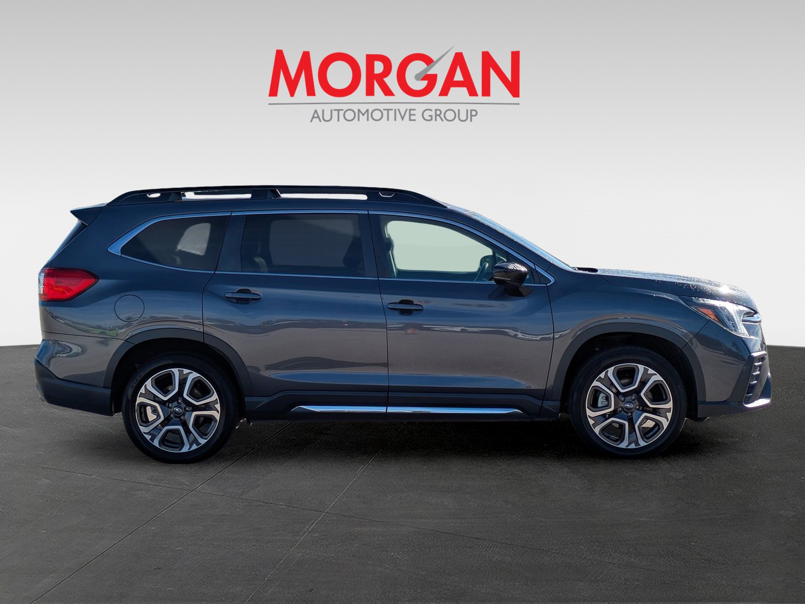 Used 2024 Magnetite Gray Metallic Subaru Limited image 3