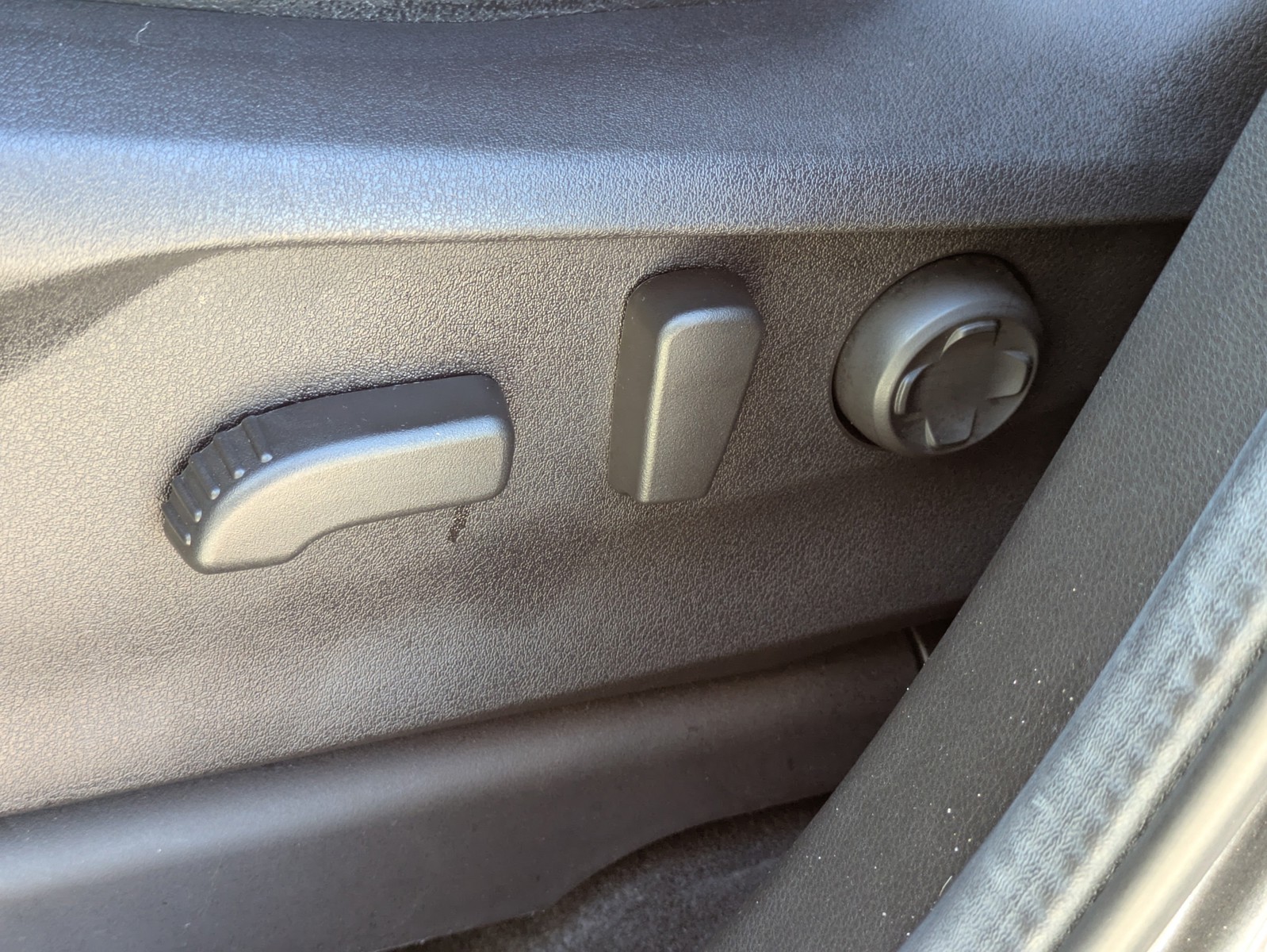 Used 2024 Magnetite Gray Metallic Subaru Limited image 20