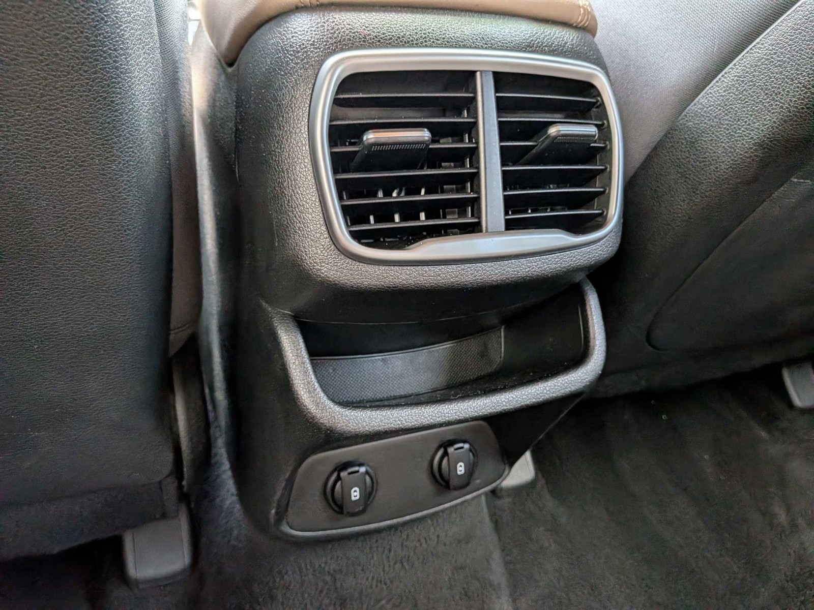 Used 2019 Earthy Bronze Hyundai SEL Plus image 18