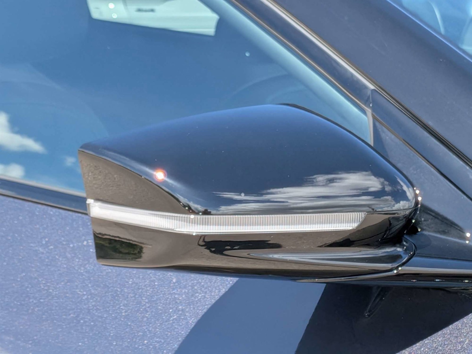 Certified Used 2025 Panthera Metal Kia Light image 11