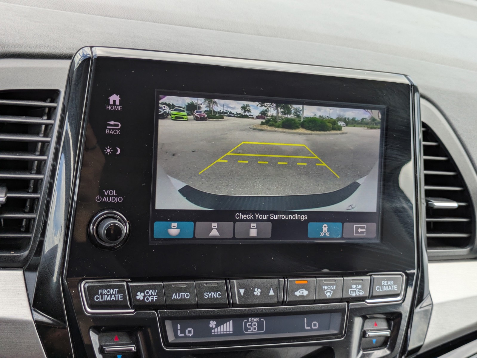 Used 2022 Platinum White Honda Touring image 22