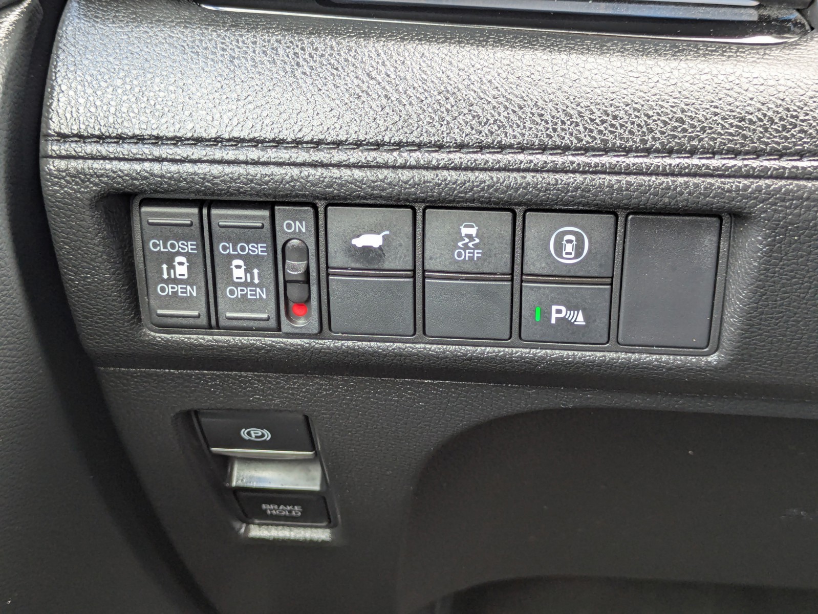 Used 2022 Platinum White Honda Touring image 38
