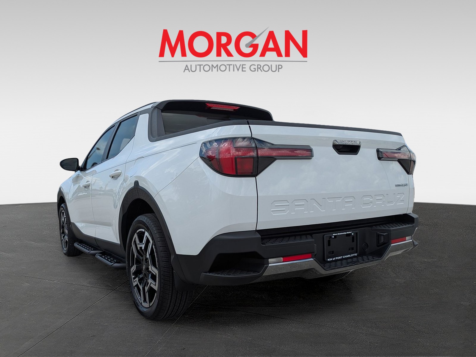 Used 2025 Atlas White Hyundai Limited image 6