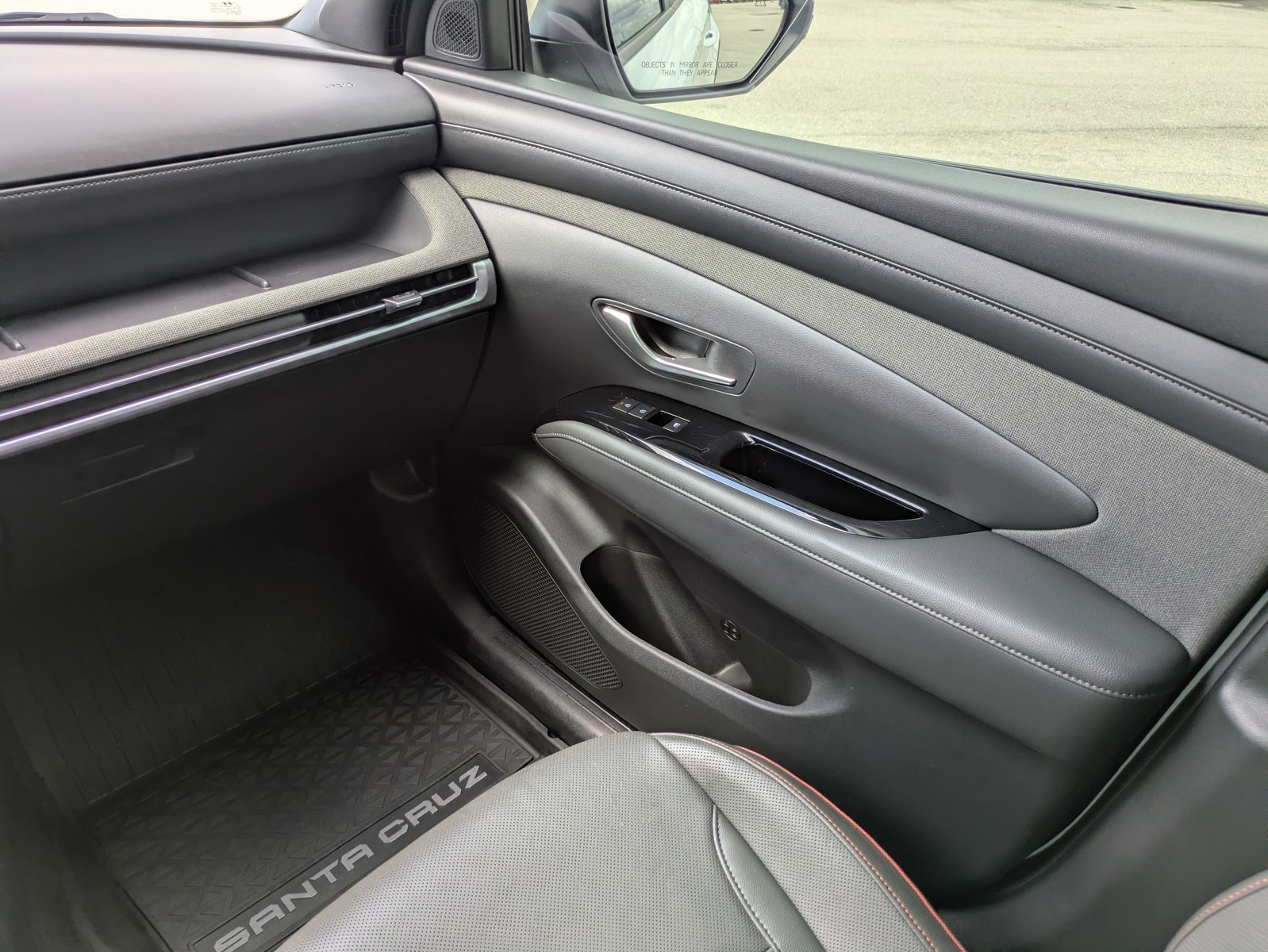 Used 2025 Atlas White Hyundai Limited image 17