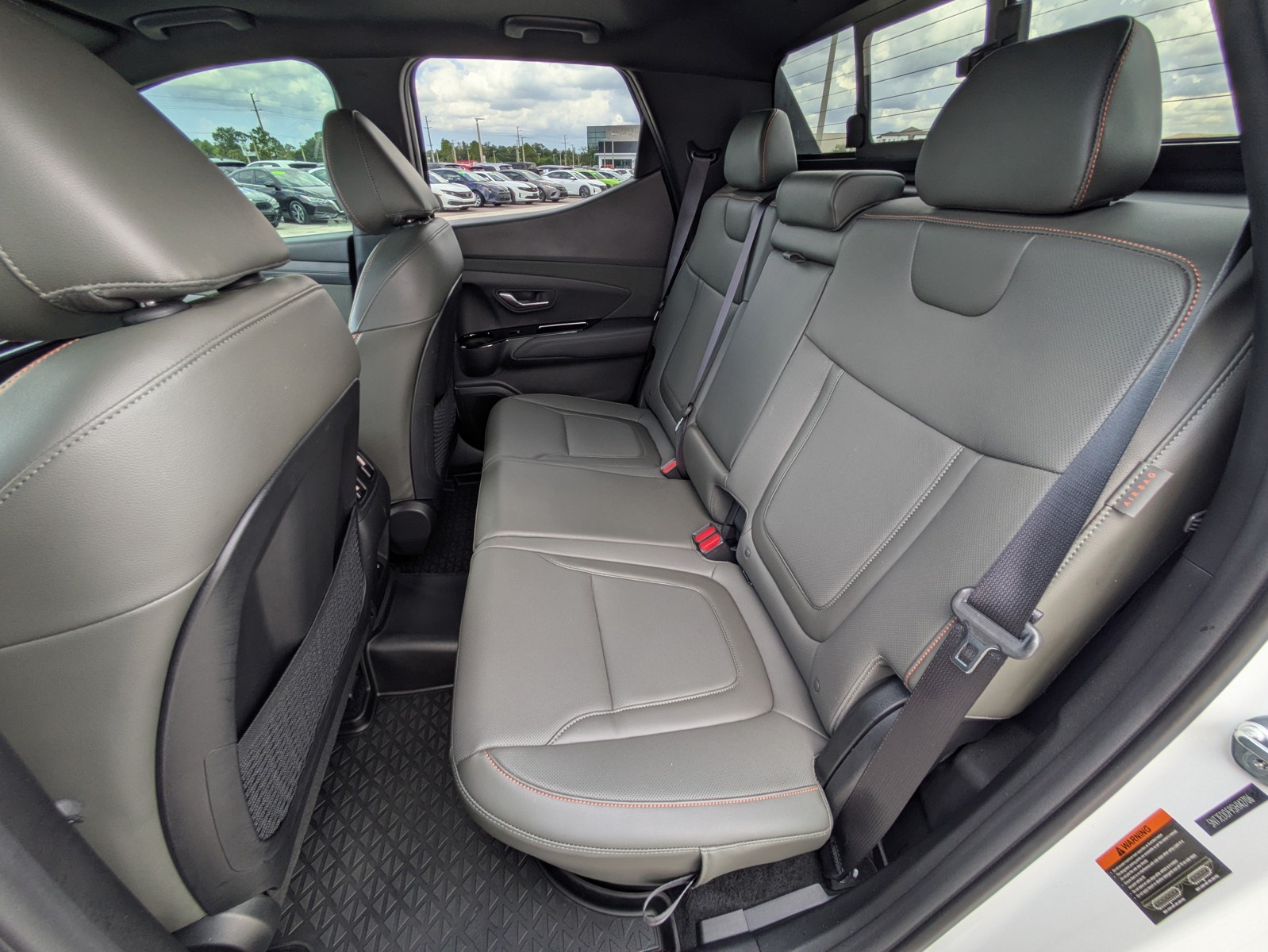 Used 2025 Atlas White Hyundai Limited image 14