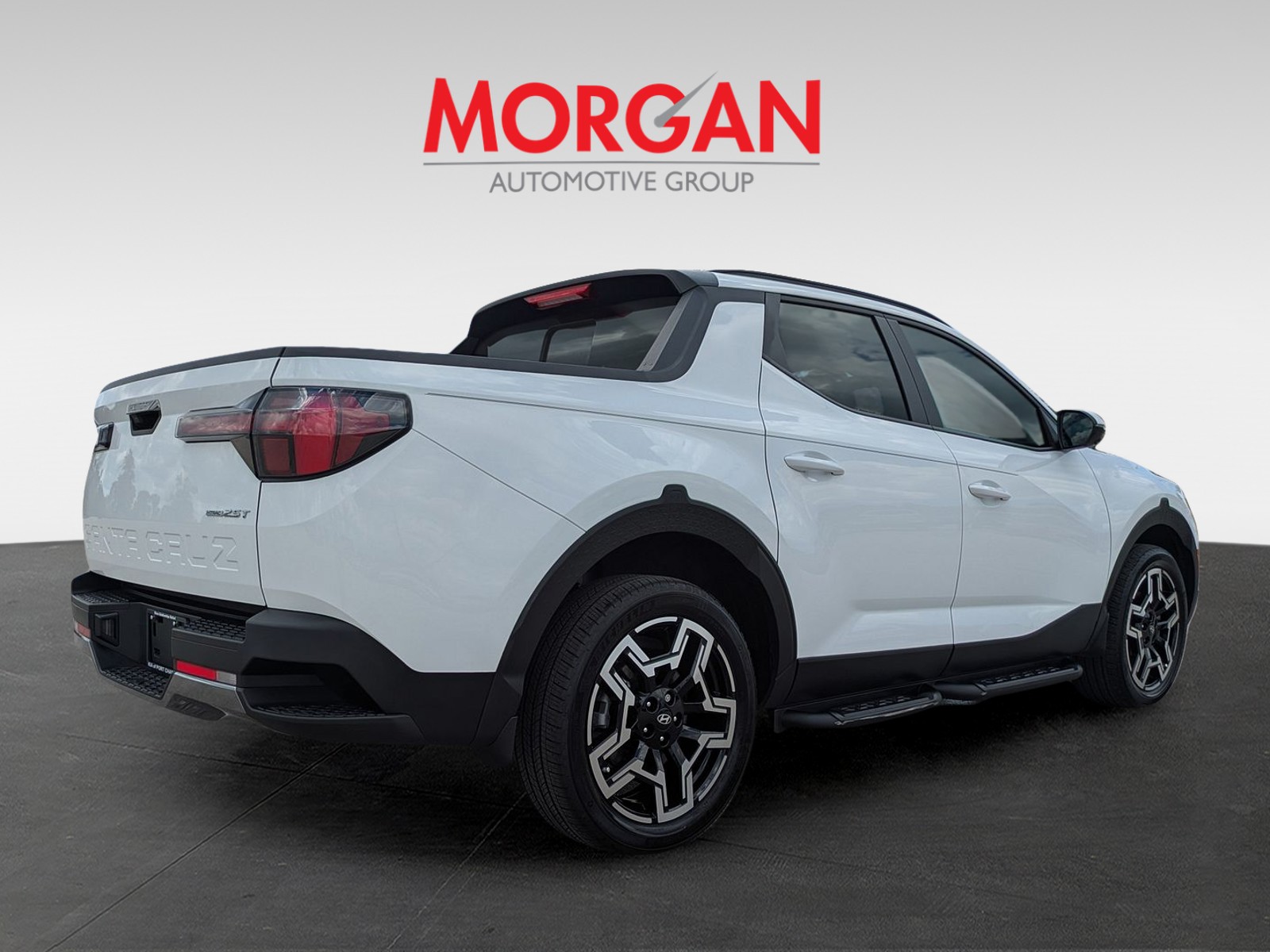 Used 2025 Atlas White Hyundai Limited image 4