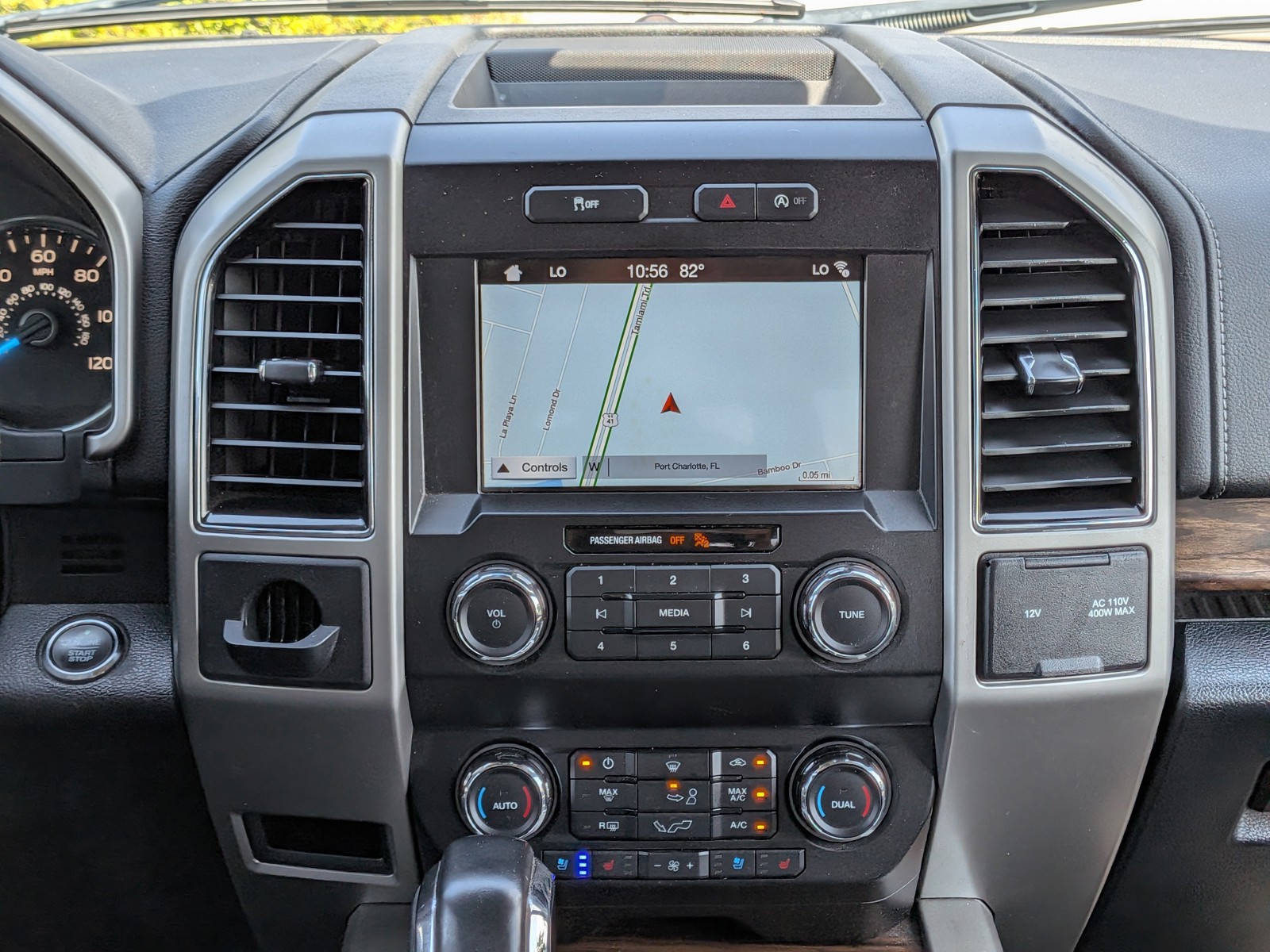 Used 2019 Stone Gray Metallic Ford LARIAT image 20