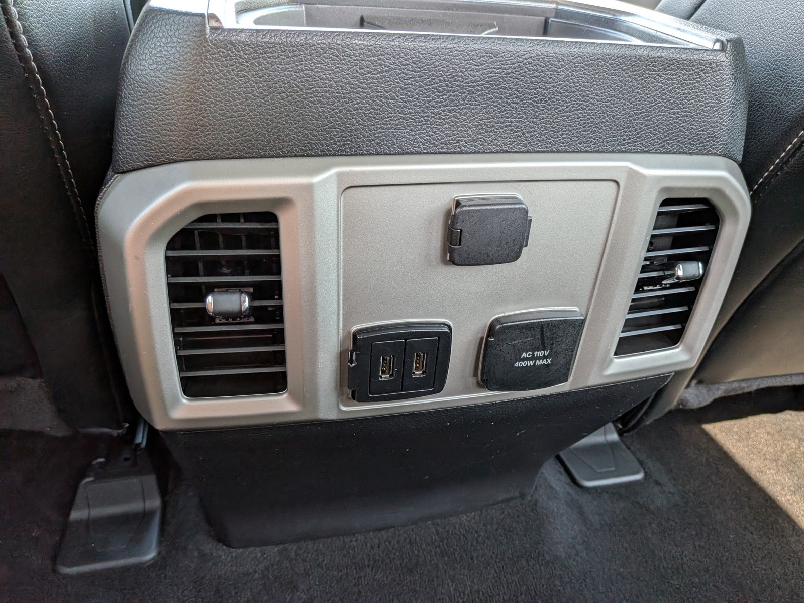 Used 2019 Stone Gray Metallic Ford LARIAT image 16