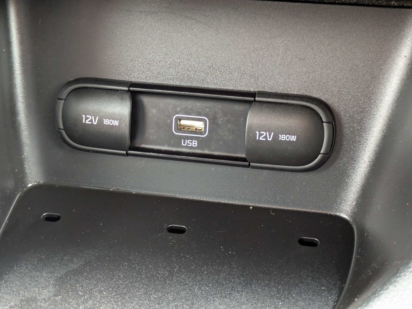 Used 2020 Clear White Kia LX image 24