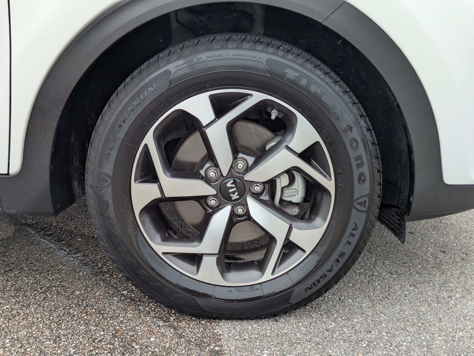 Used 2020 Clear White Kia LX image 11