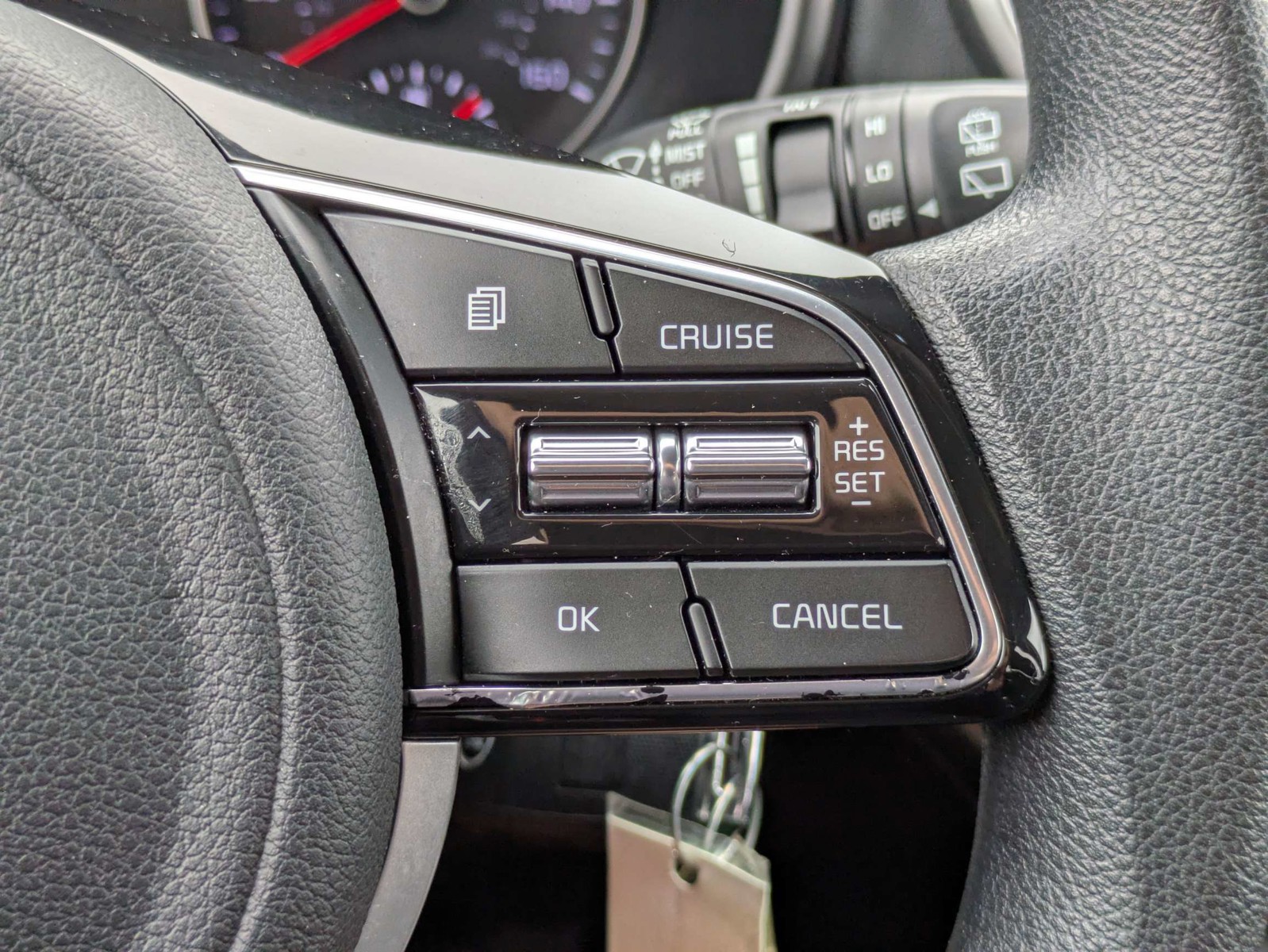 Used 2020 Clear White Kia LX image 23