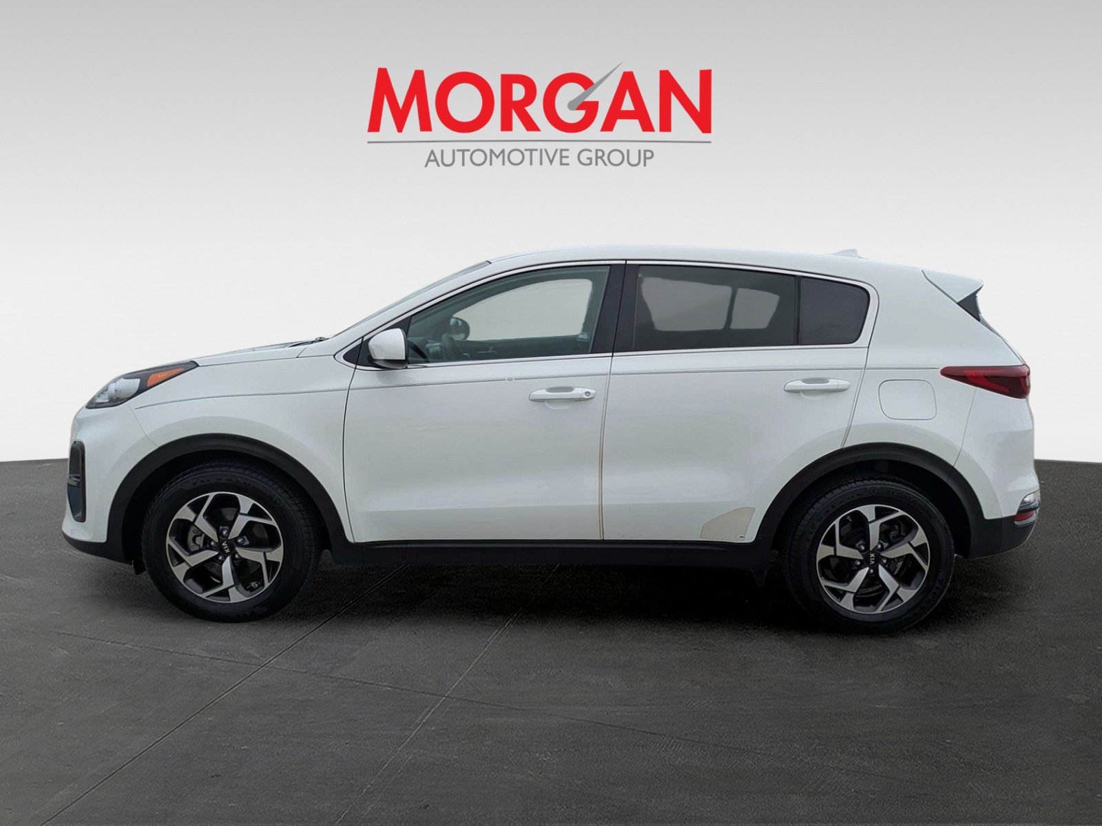 Used 2020 Clear White Kia LX image 7