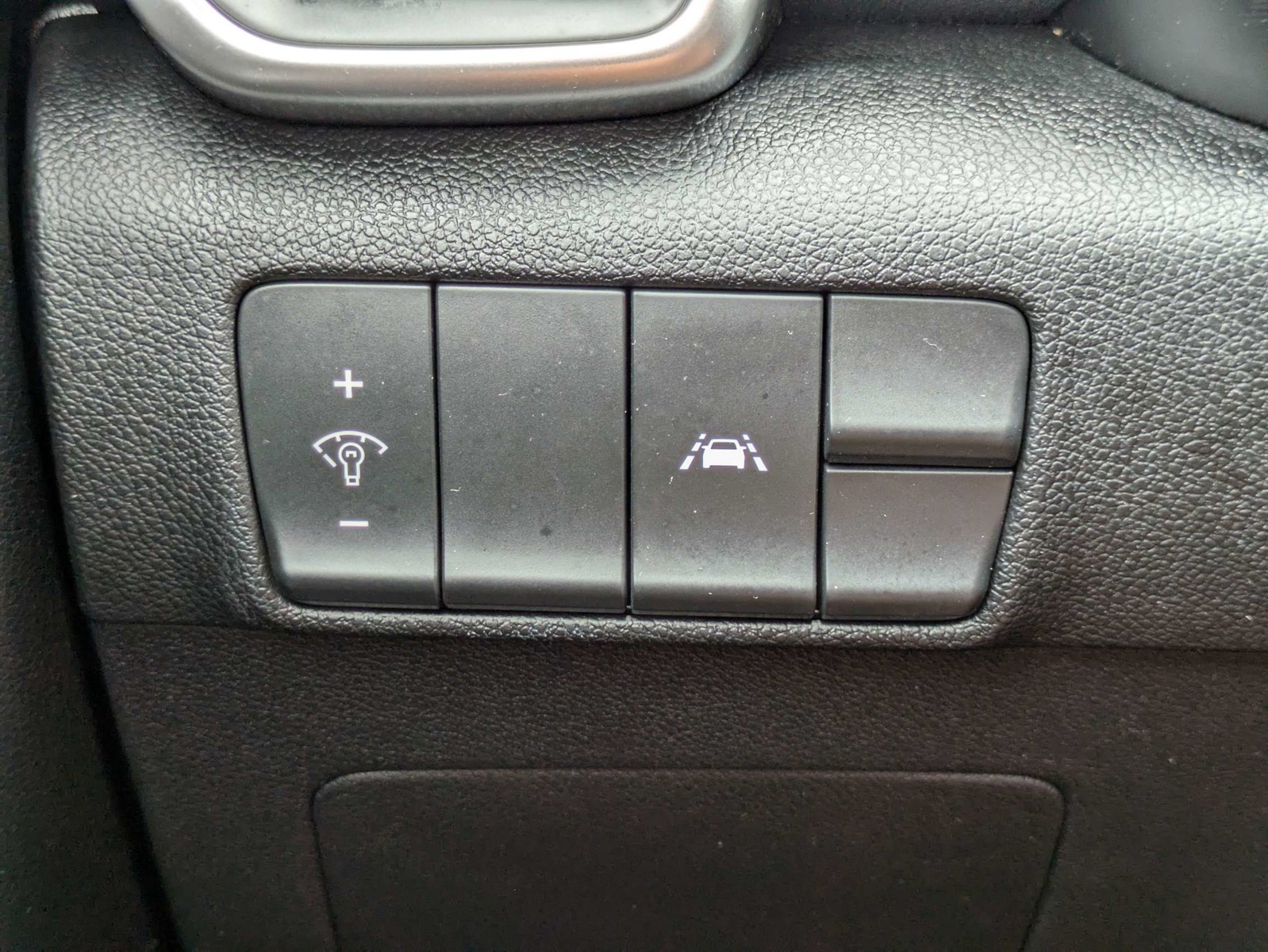 Used 2020 Clear White Kia LX image 33