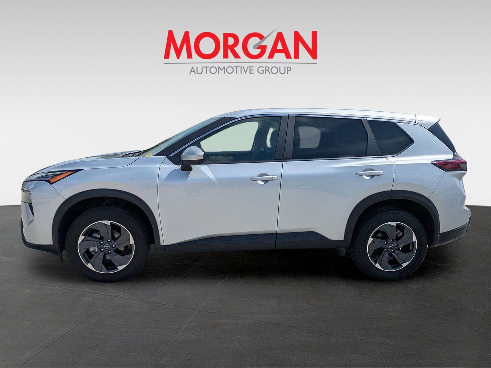 Used 2025 Brilliant Silver Metallic Nissan SV image 5