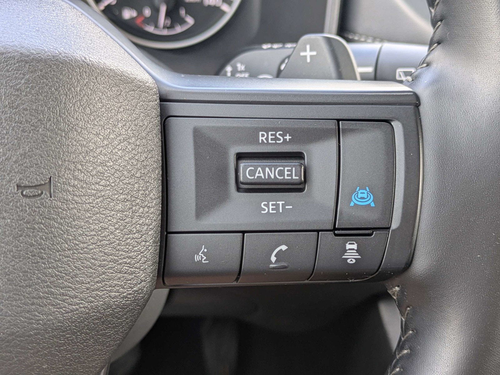 Used 2025 Brilliant Silver Metallic Nissan SV image 26