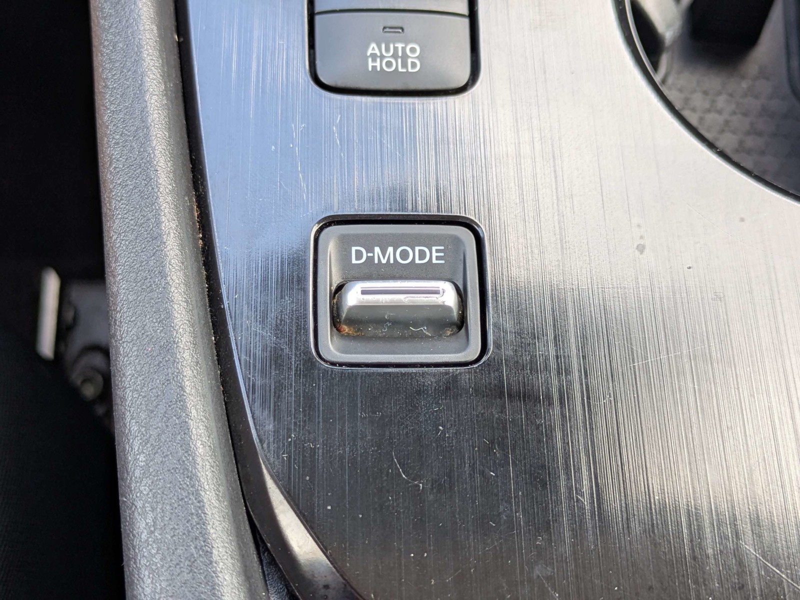 Used 2025 Brilliant Silver Metallic Nissan SV image 34