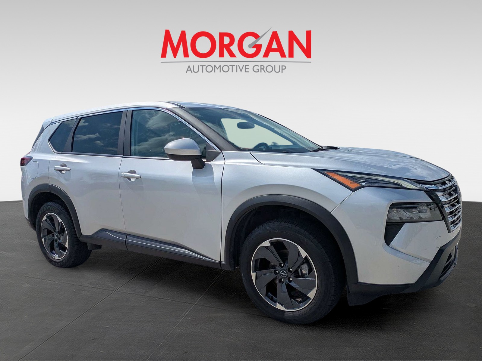 Used 2025 Brilliant Silver Metallic Nissan SV image 4
