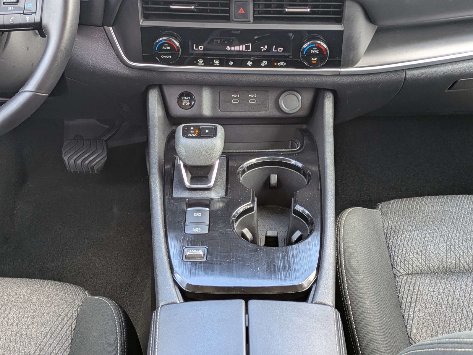 Used 2025 Brilliant Silver Metallic Nissan SV image 21