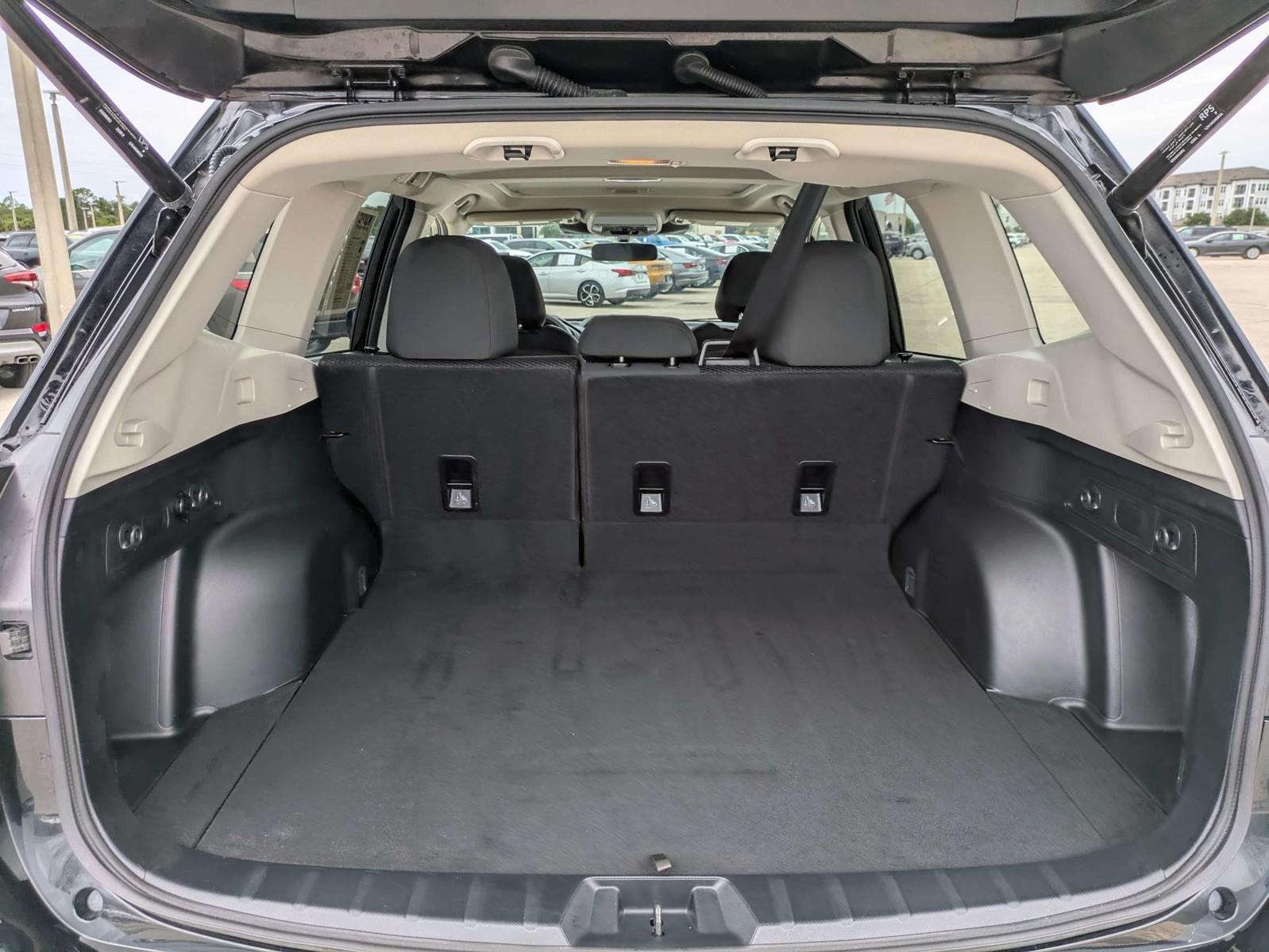 Used 2024 Crystal Black Silica Subaru Premium image 15