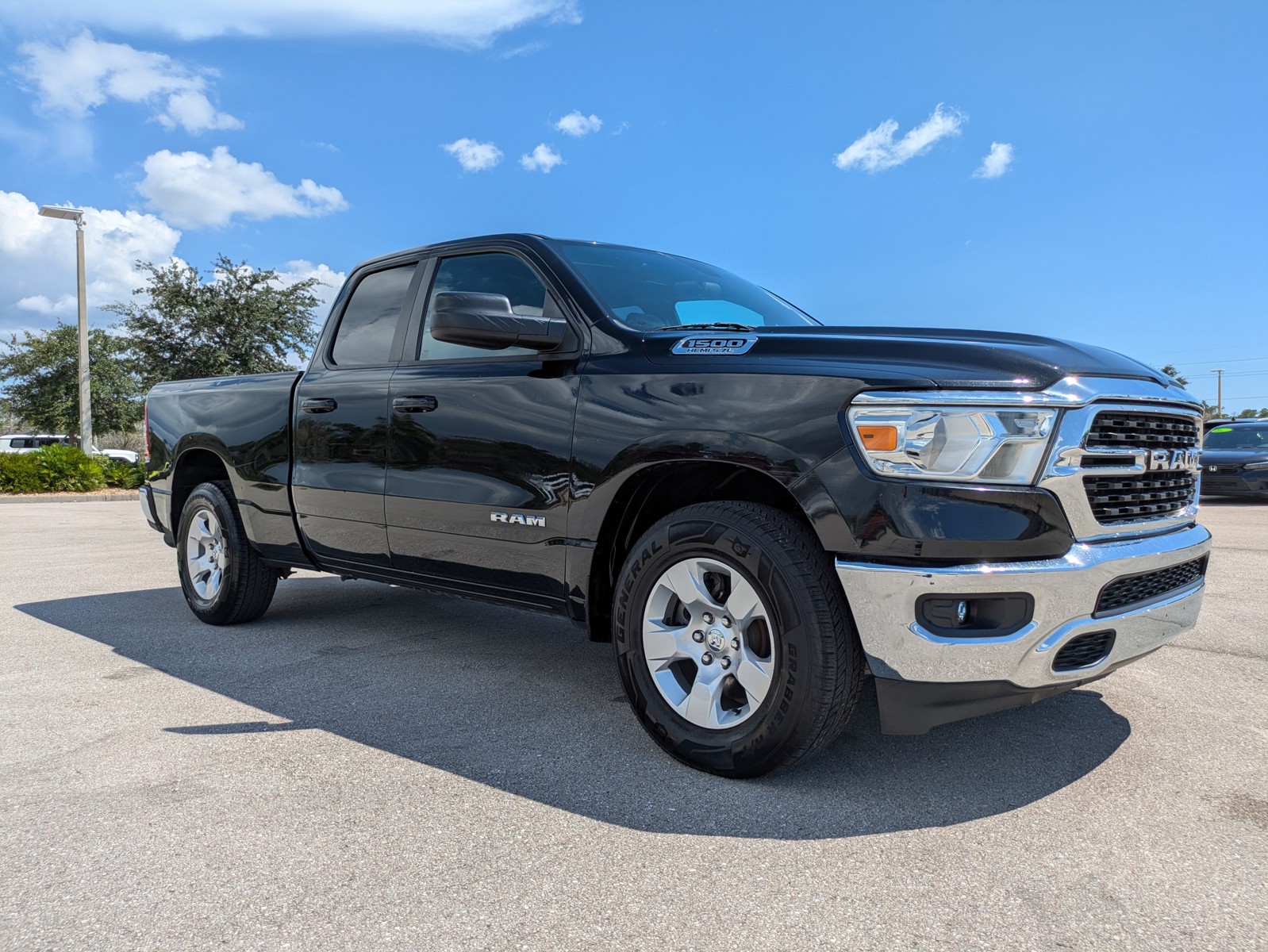 Used 2022 Diamond Black Crystal Pearlcoat Ram Big Horn image 2