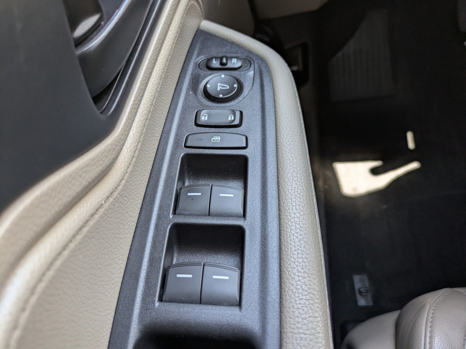 Used 2020 Platinum White Pearl Honda EX-L image 30