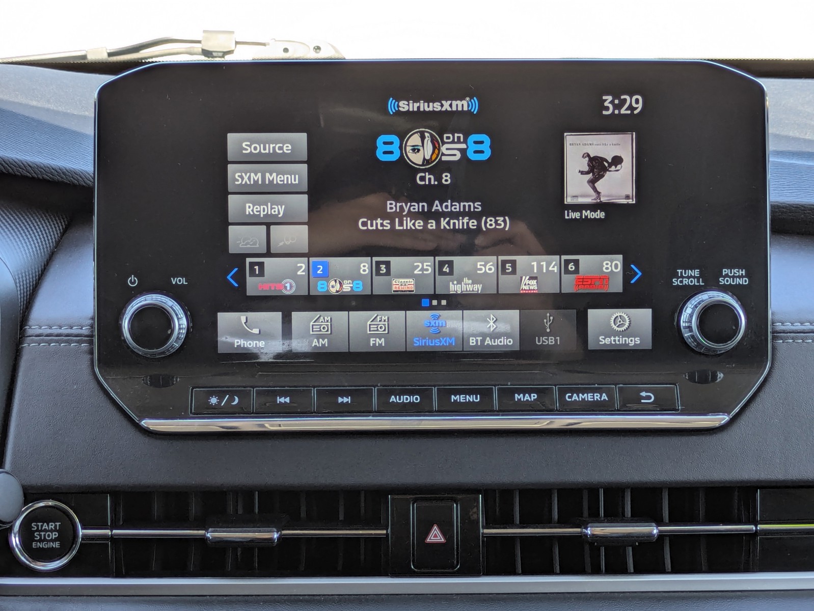 Used 2024 White Diamond Mitsubishi SE image 18