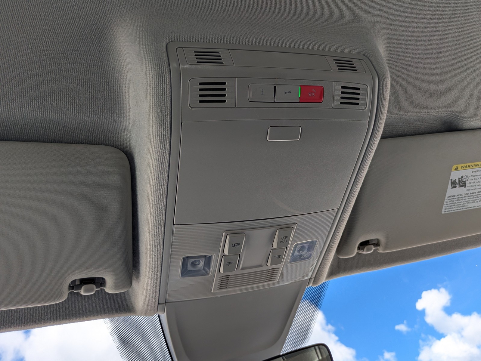 Used 2024 Pure White Volkswagen Wolfsburg Edition image 35