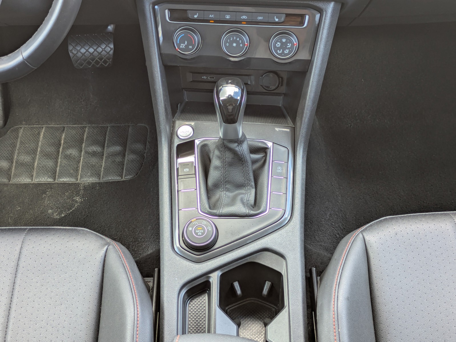 Used 2024 Pure White Volkswagen Wolfsburg Edition image 19