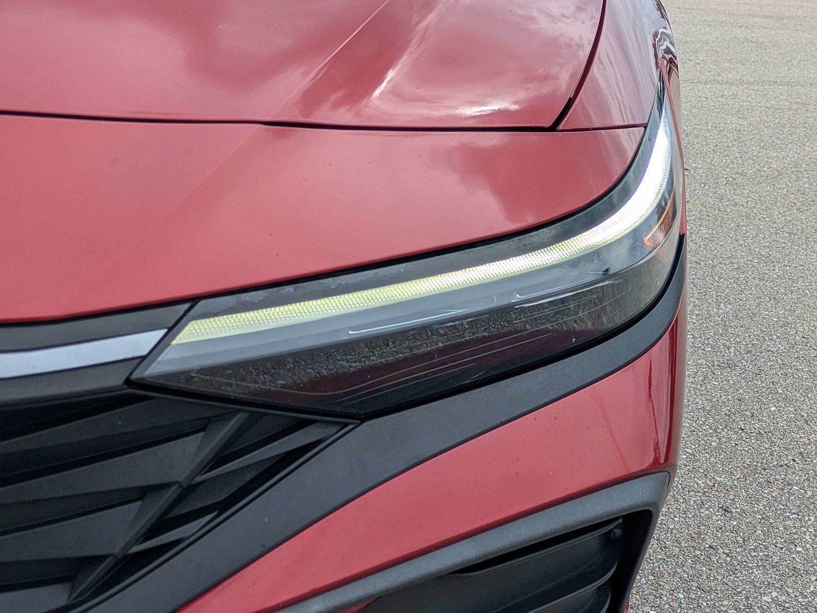Used 2024 Ultimate Red Hyundai SEL image 10