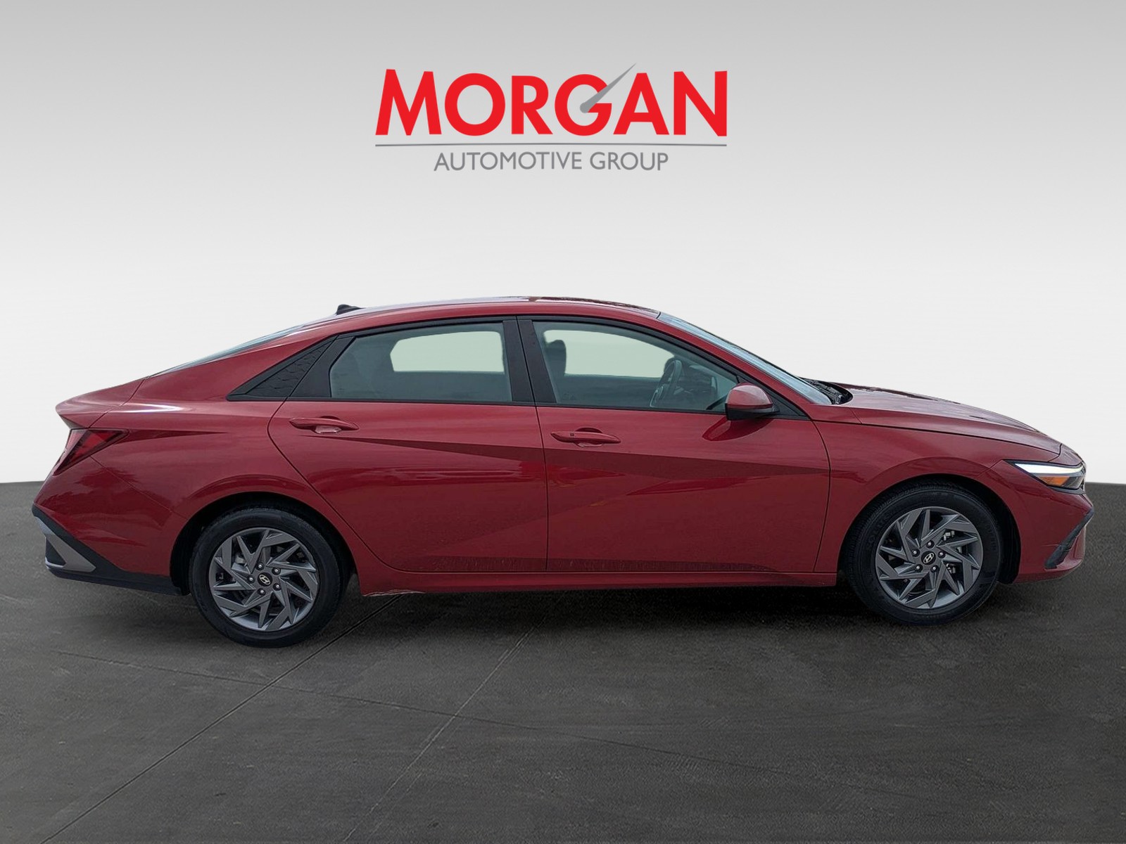 Used 2024 Ultimate Red Hyundai SEL image 3