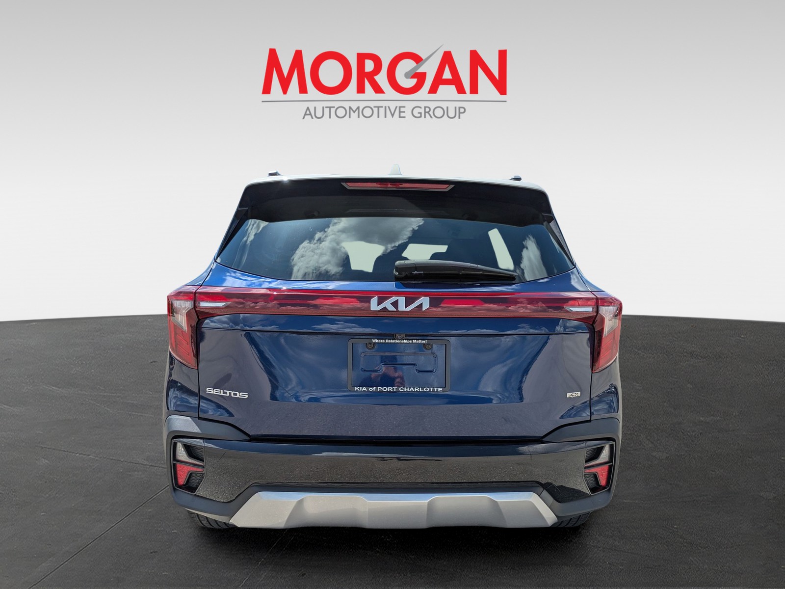 Certified Used 2024 Dark Ocean Blue/White Roof Kia SX image 5