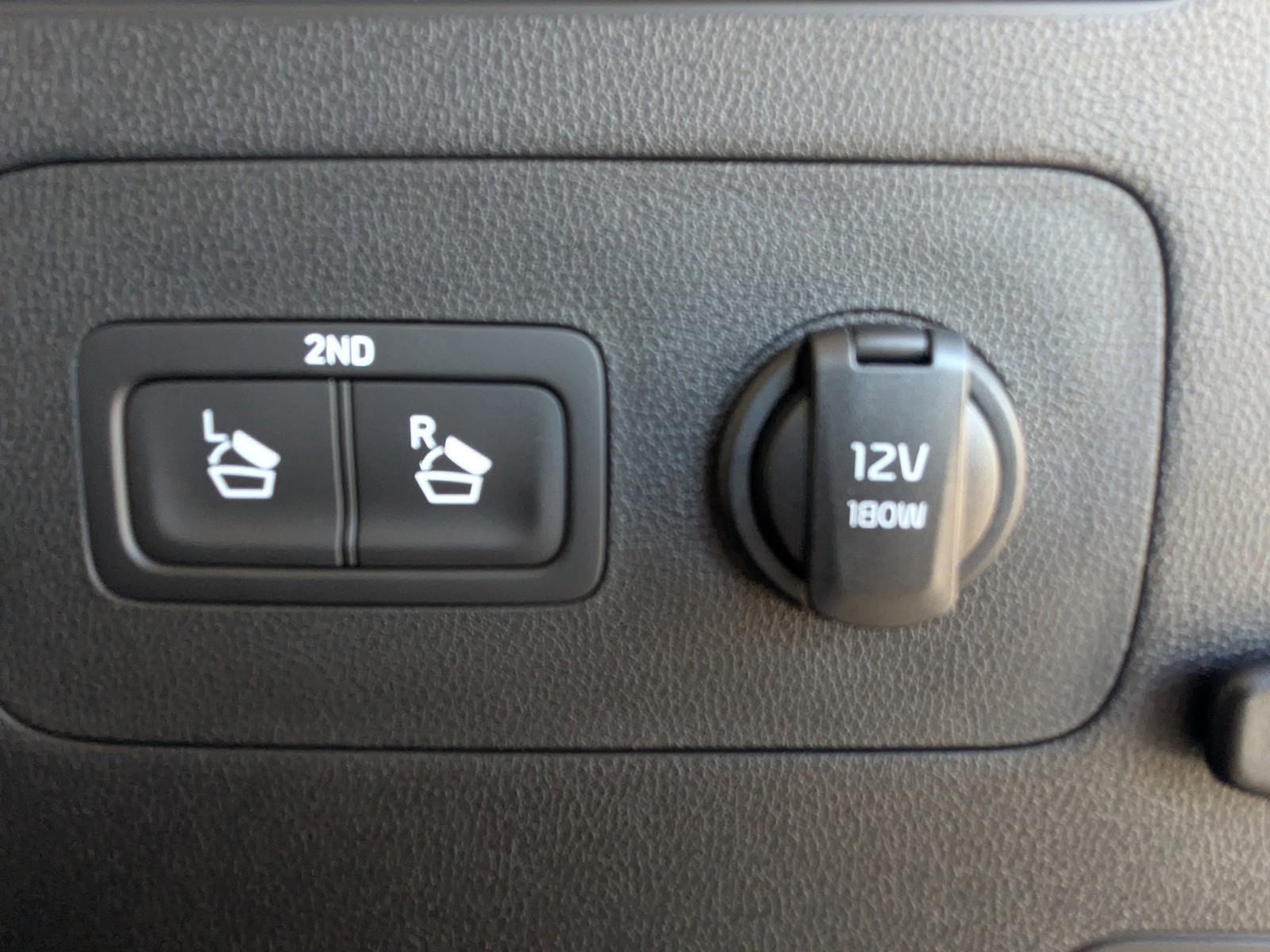 2026 Kia Sorento — photo 14 view