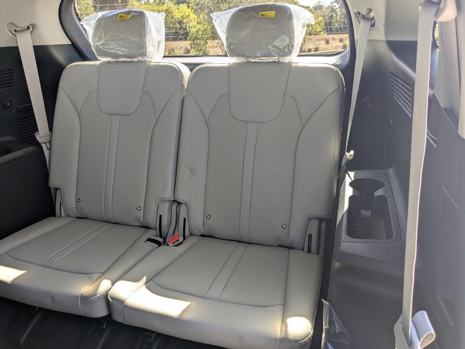 2026 Kia Sorento — photo 16 view