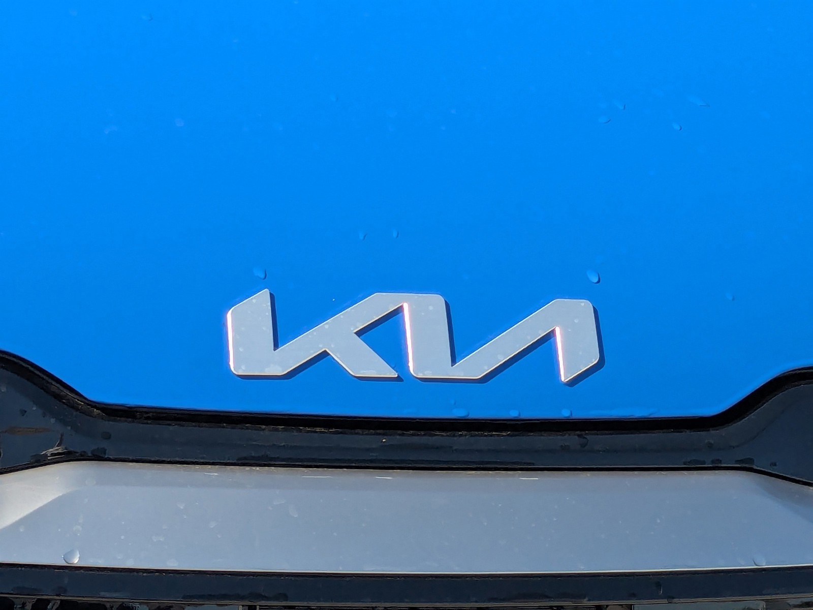 New 2026 Nebular Blue Kia EX image 13