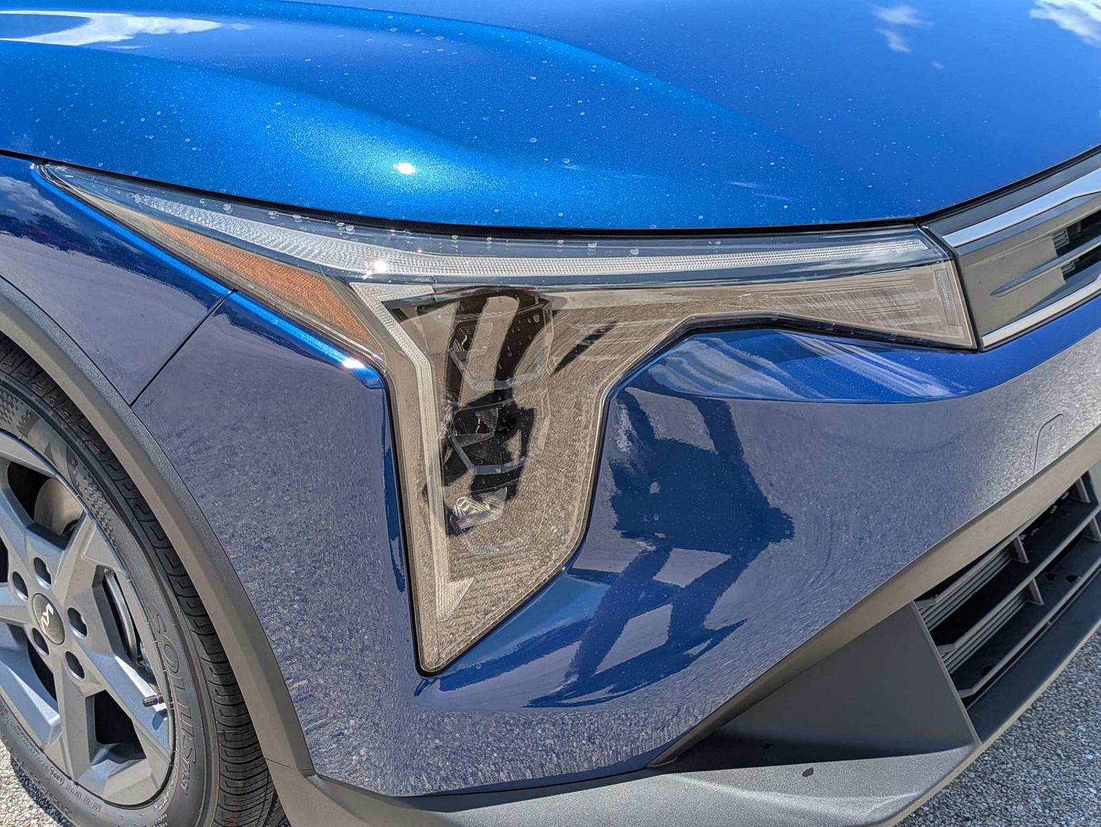 New 2026 Deep Sea Blue Kia LXS image 10