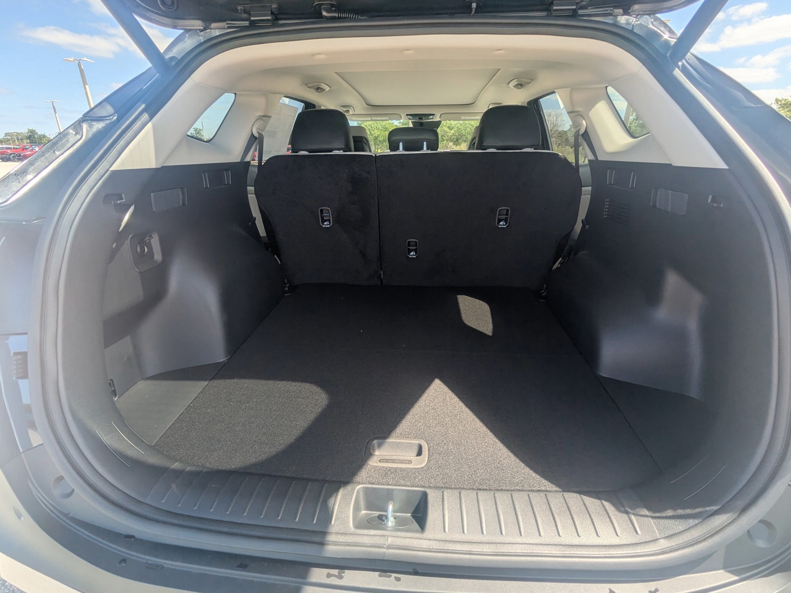 New 2026 Panthera Metal Gray Kia EX image 14