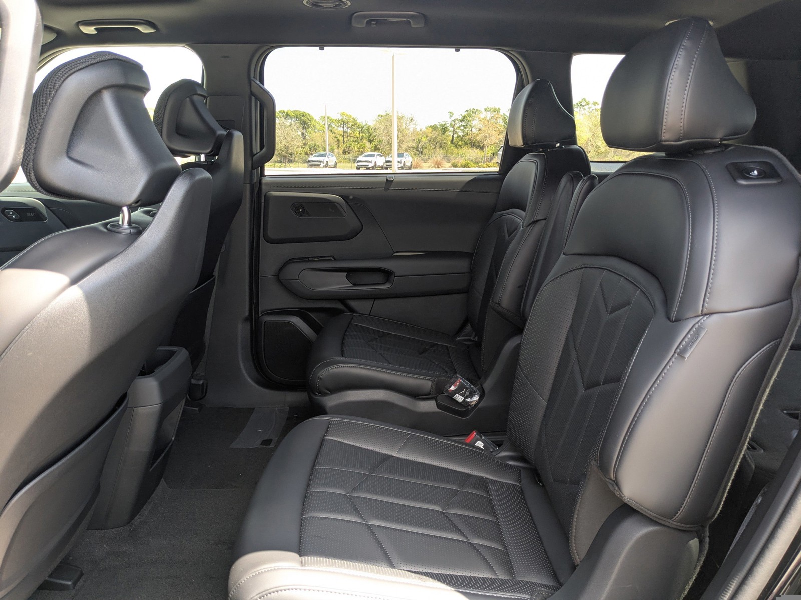 New 2027 Ebony Black Kia X-Line SX image 17
