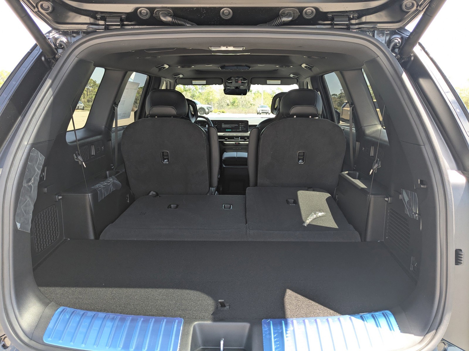 New 2027 Ebony Black Kia X-Line SX image 14