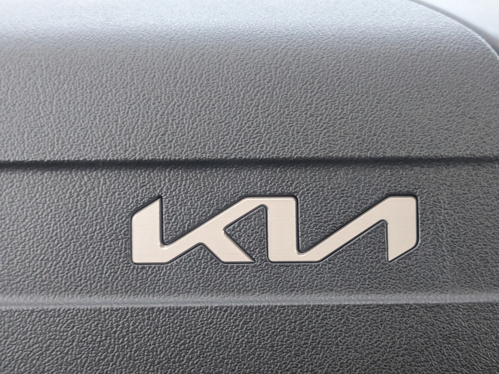 New 2026 Snow White Pearl Kia EX image 35